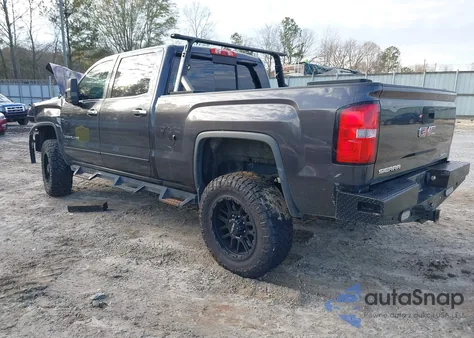 2015 GMC Sierra 2500Hd Denali z USA, uszkodzony, nr VIN 1GT120E81FF185615